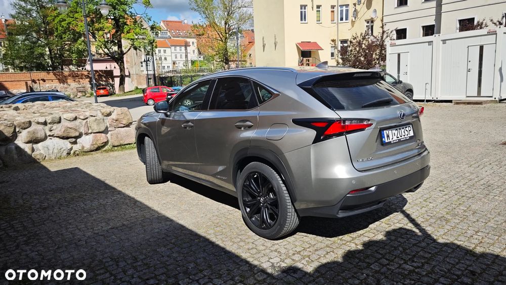 Lexus NX 300h Elegance AWD - 1