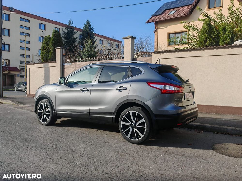 Nissan Qashqai 1.6 DCI Xtronic TEKNA - 8