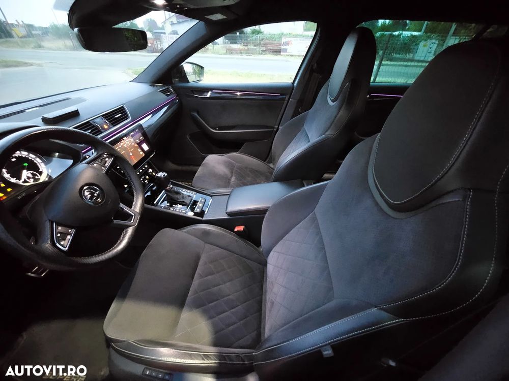 Skoda Superb Combi 2.0 TDI DSG 4X4 Sportline - 7