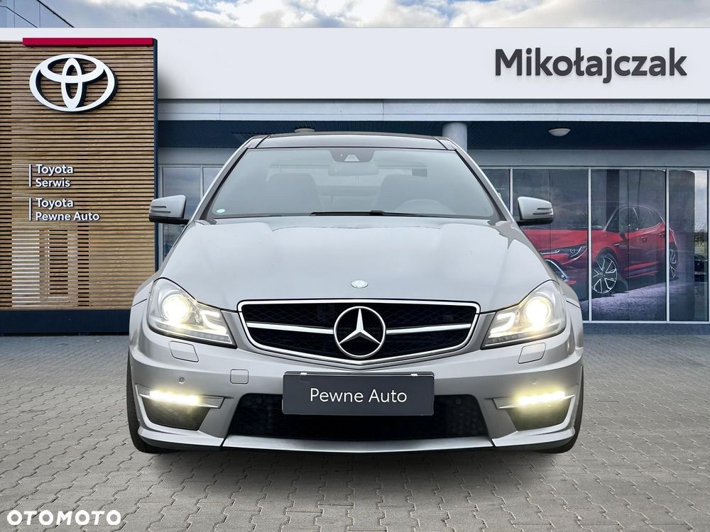 Mercedes-Benz Klasa C 63 AMG - 8