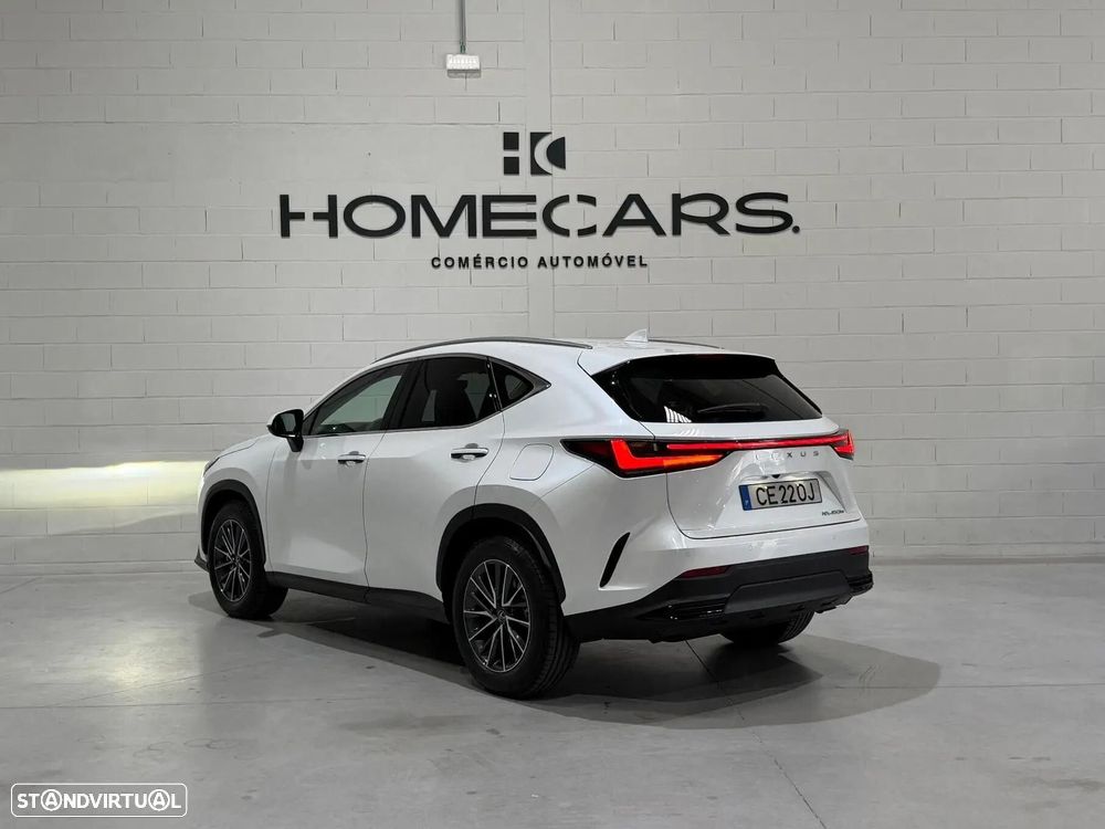 Lexus NX 450h+ Executive - 4