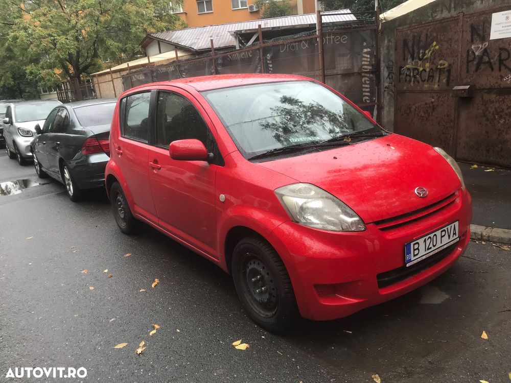 Daihatsu Sirion - 2