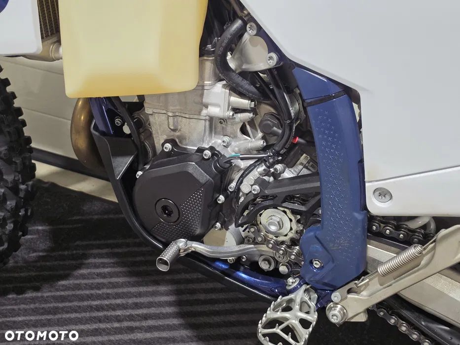 Husqvarna FE - 3