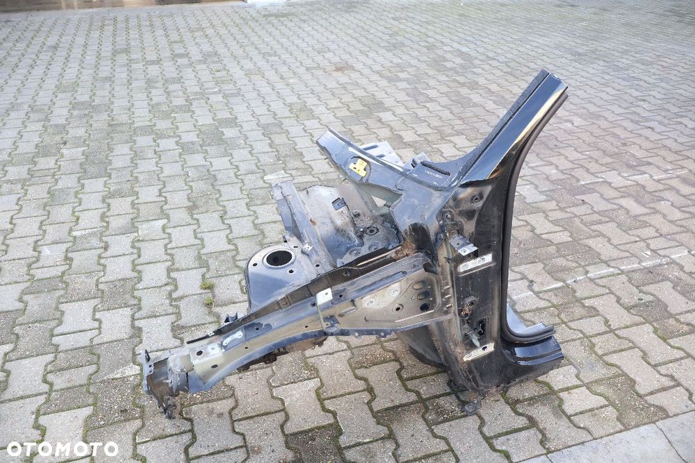 VOLVO XC40 ĆWIARTKA LEWA PRZÓD '019 - 3