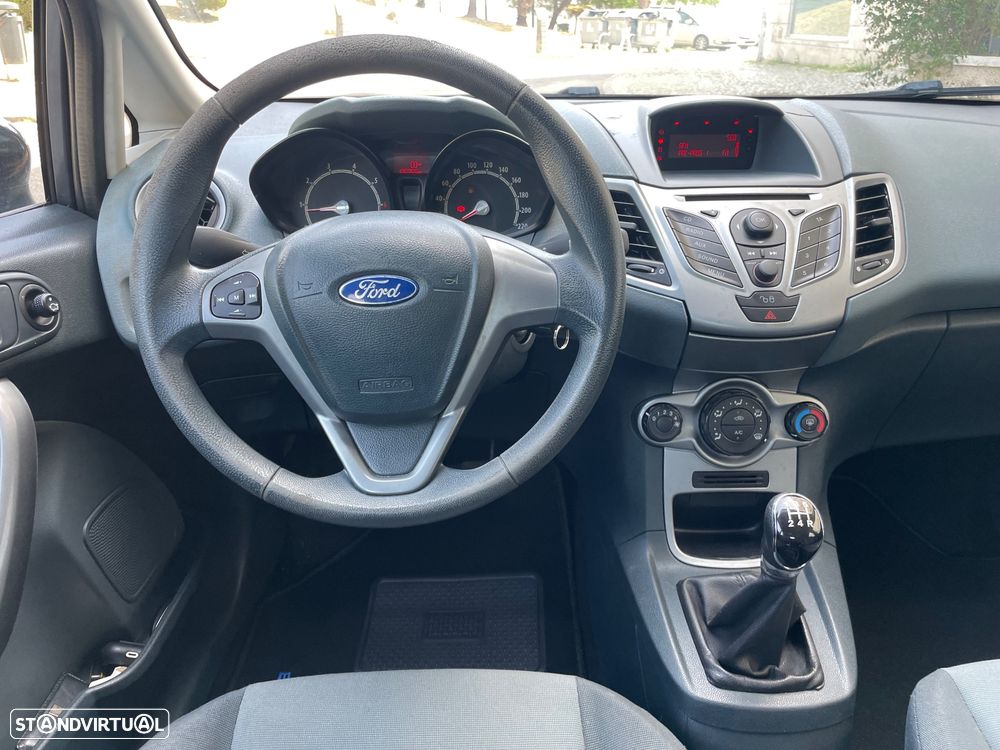 Ford Fiesta 1.25 Trend - 12