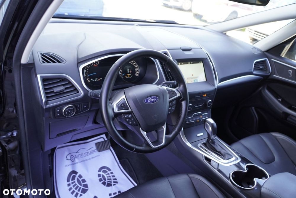 Ford S-Max 2.0 TDCi Titanium PowerShift - 12
