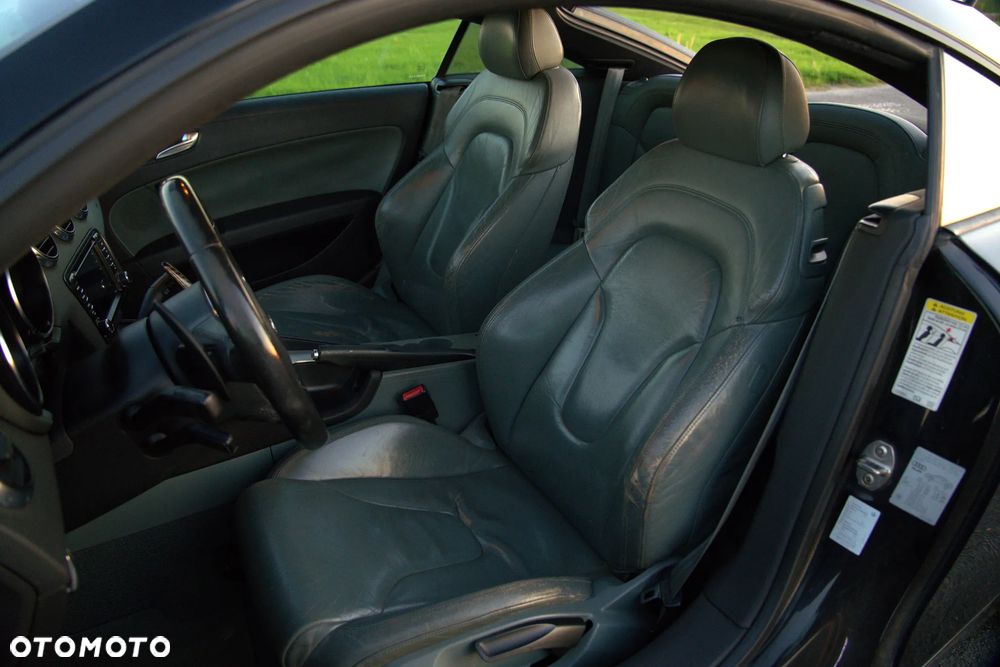 Audi TT Coupé - 16