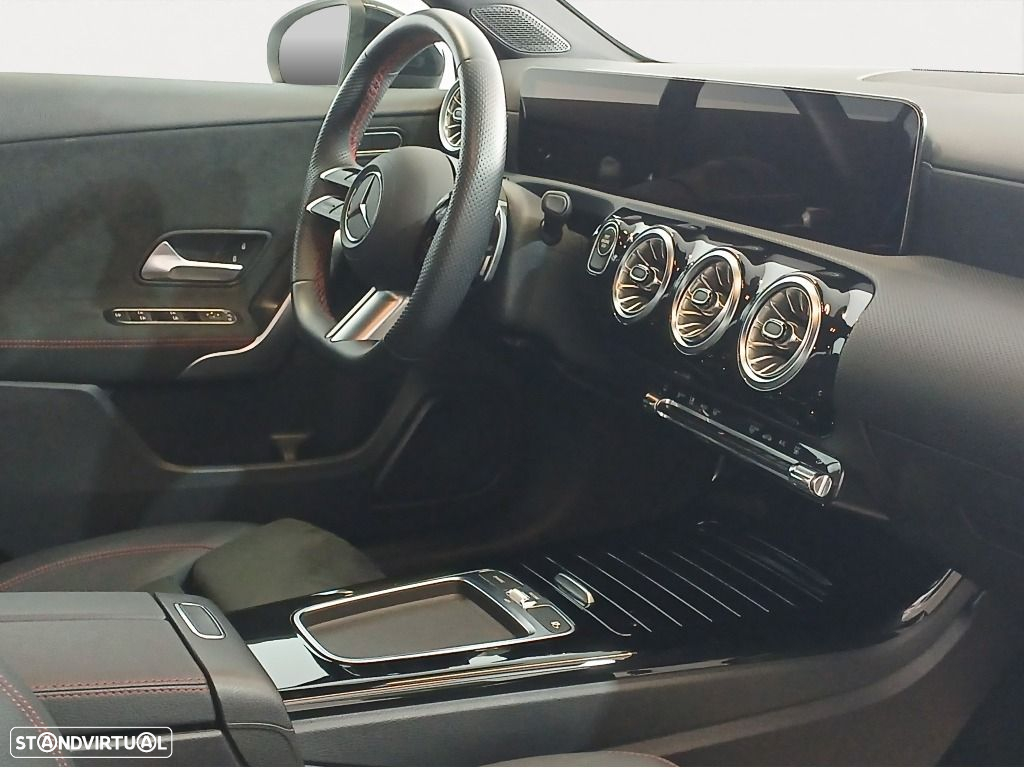 Mercedes-Benz A 250 Limousine e - 13