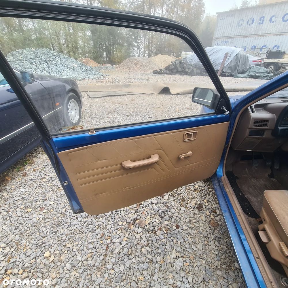 Ford Festiva - 4
