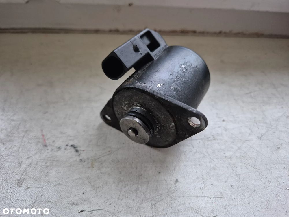 ELEKTROZAWÓR CEWKA RETARDERA INTARDERA SKRZYNI DAF XF 106 , MAN TGX TGS EURO 6  0501330120 - 2