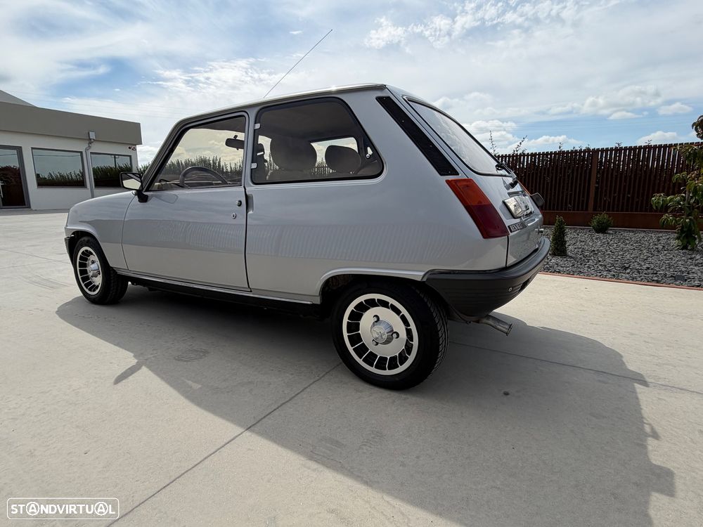 Renault 5 - 9