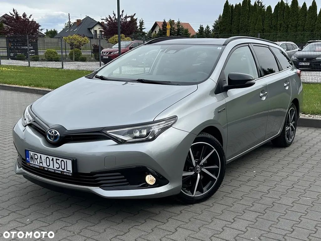 Toyota Auris - 1