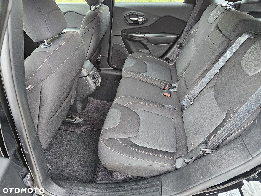 Jeep Cherokee 2.0 MJD 4x2 Longitude EU6 - 15