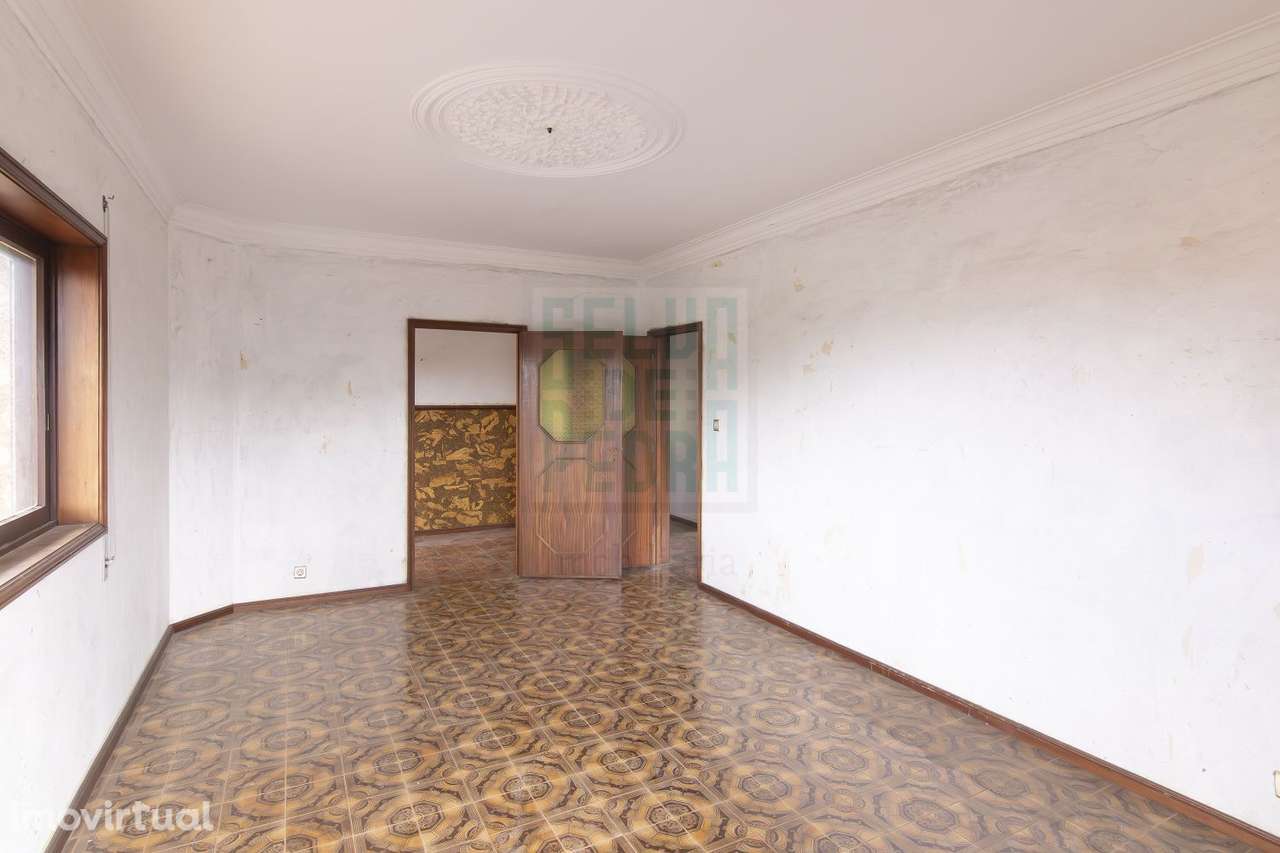 Moradia com terreno de 2860m2 - Grande imagem: 5/10