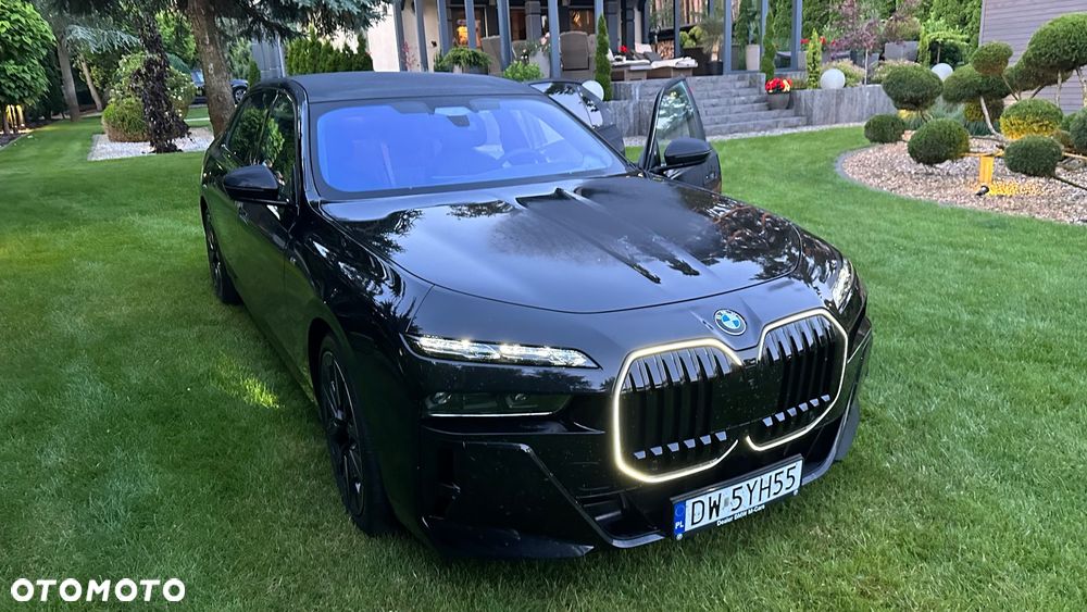 BMW Seria 7 - 37
