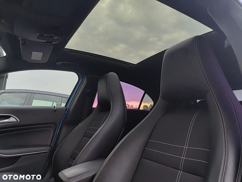 Mercedes-Benz Klasa A 180 BlueEfficiency Edition - 9