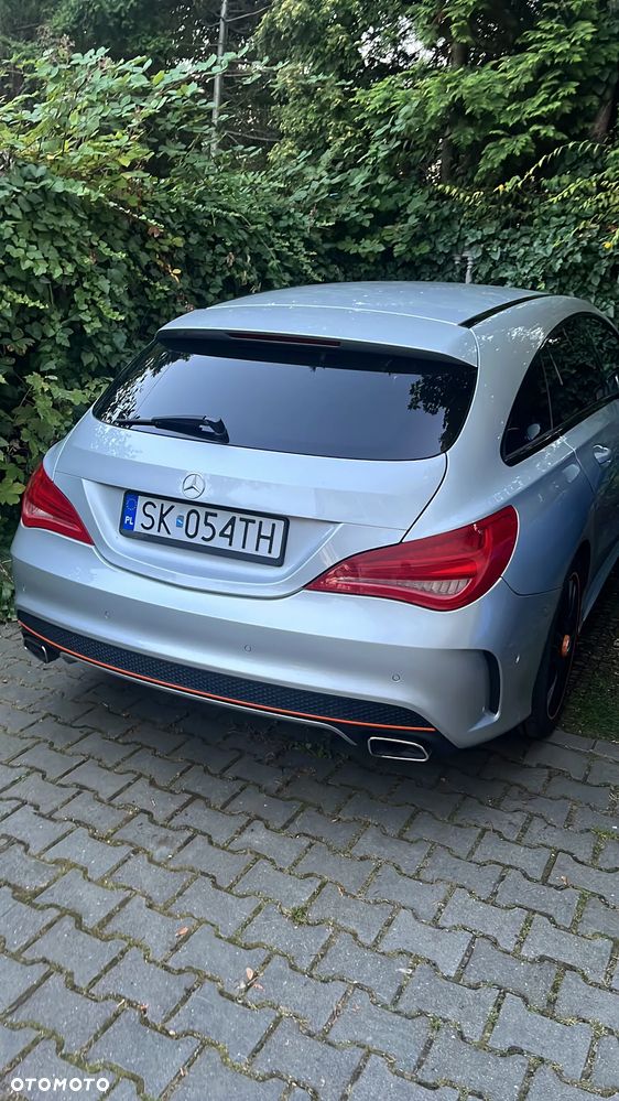 Mercedes-Benz CLA 250 7G-DCT Orange Art Edition - 3