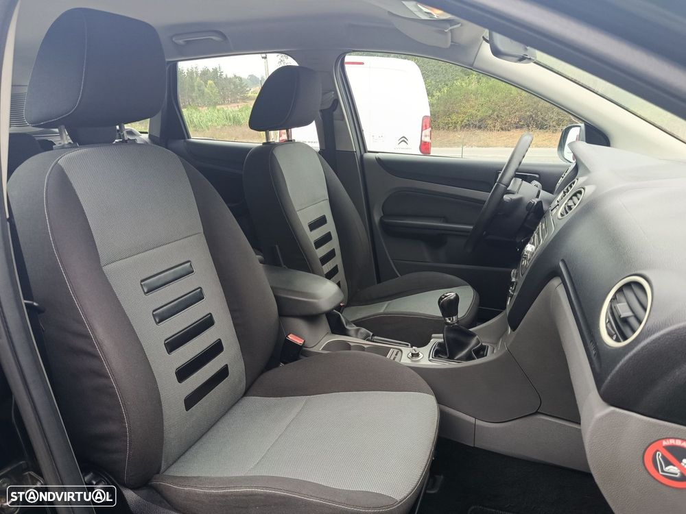 Ford Focus SW 1.6 TDCi Trend - 10