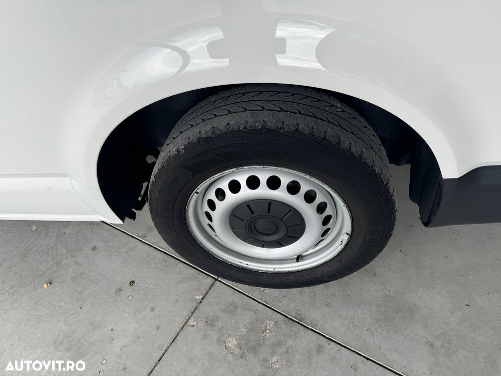 Volkswagen Transporter - 30