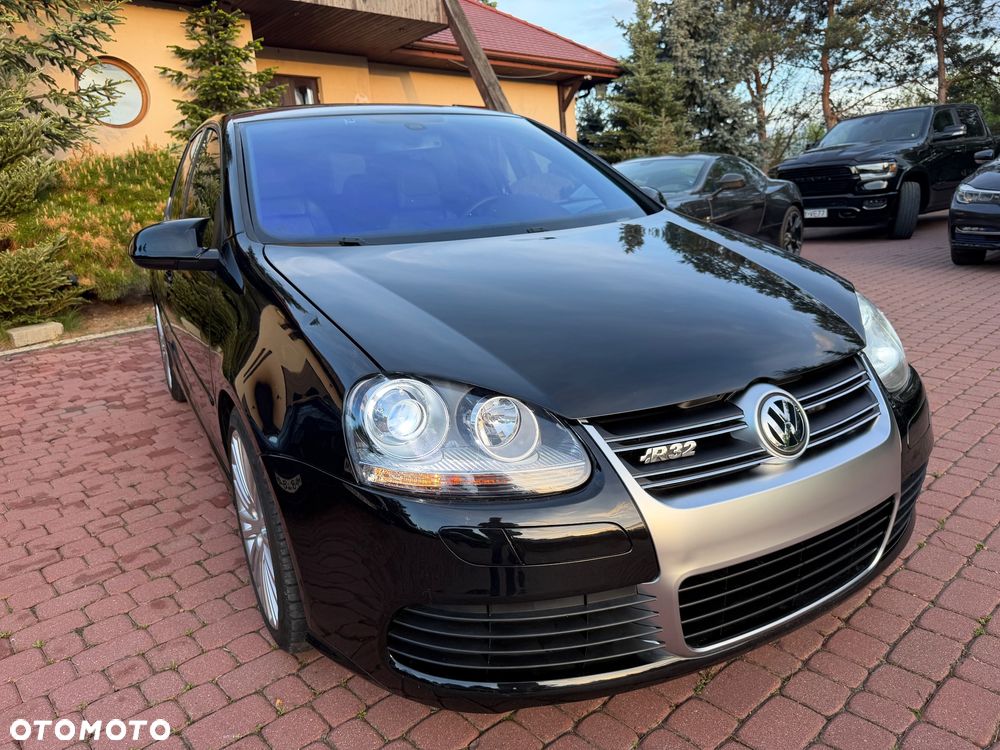 Volkswagen Golf - 32