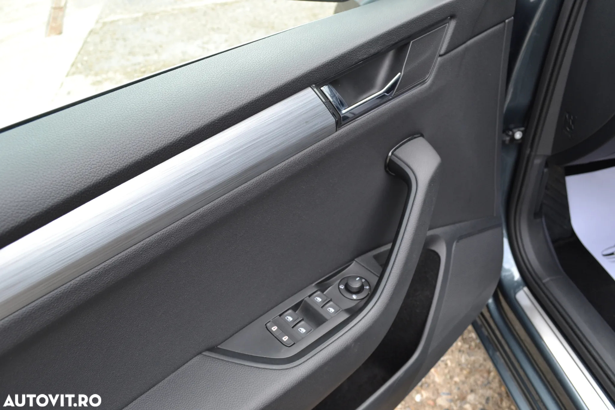 Skoda Superb 2.0 TDI 4x4 DSG Ambition - 7