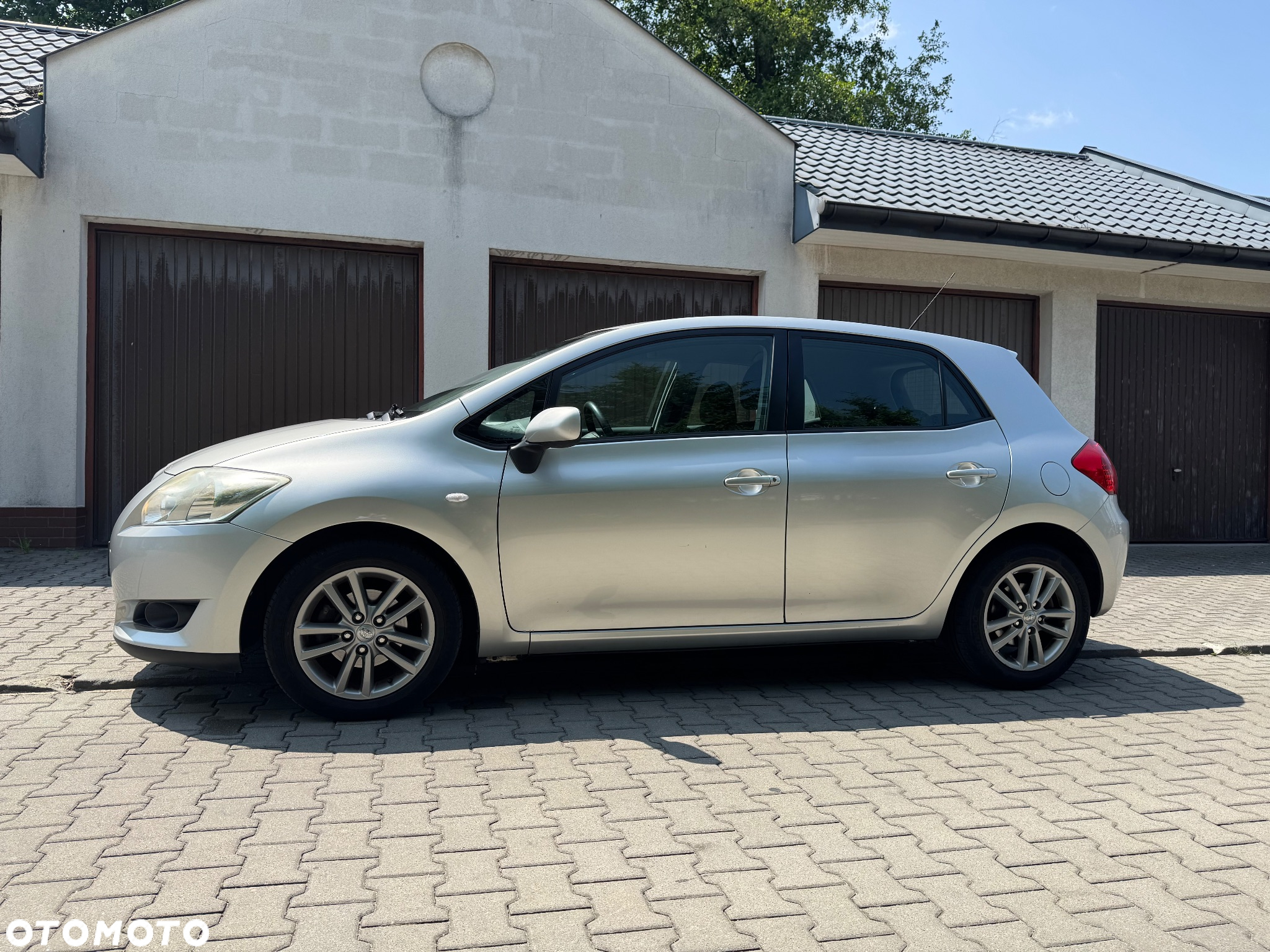Toyota Auris - 2