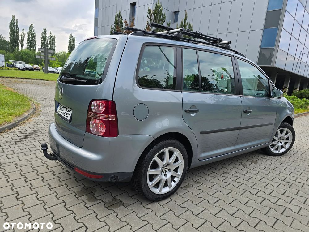 Volkswagen Touran 1.6 Basis - 12