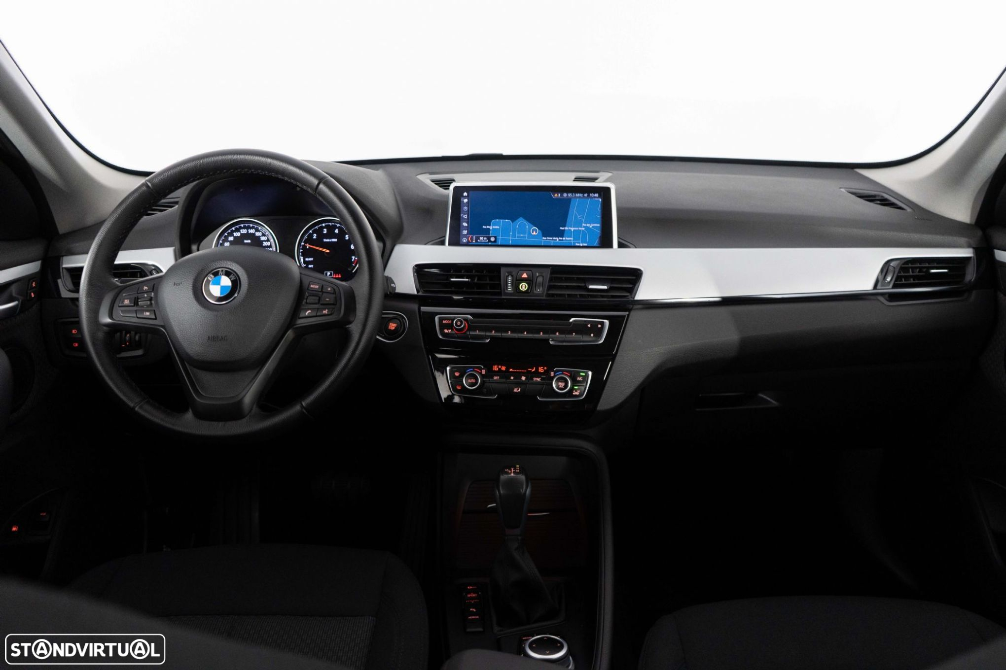BMW X1 25 e xDrive Corporate Edition - 22