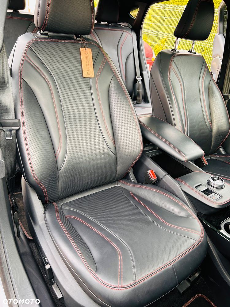 Ford Mustang Mach-E - 17