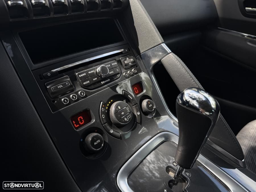 Peugeot 3008 - 18