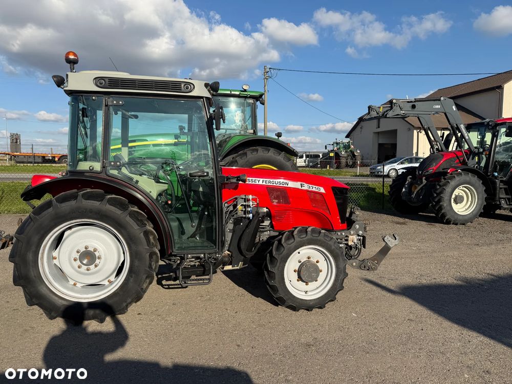 Massey Ferguson F 3710 - 3