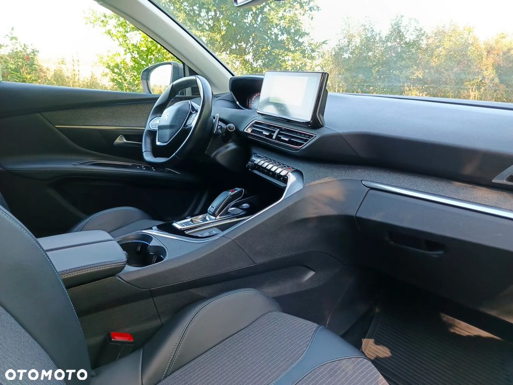 Peugeot 3008 1.2 PureTech Allure Pack S&S EAT8 - 19