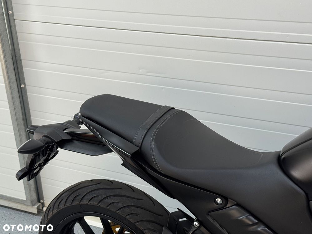 Yamaha MT - 4