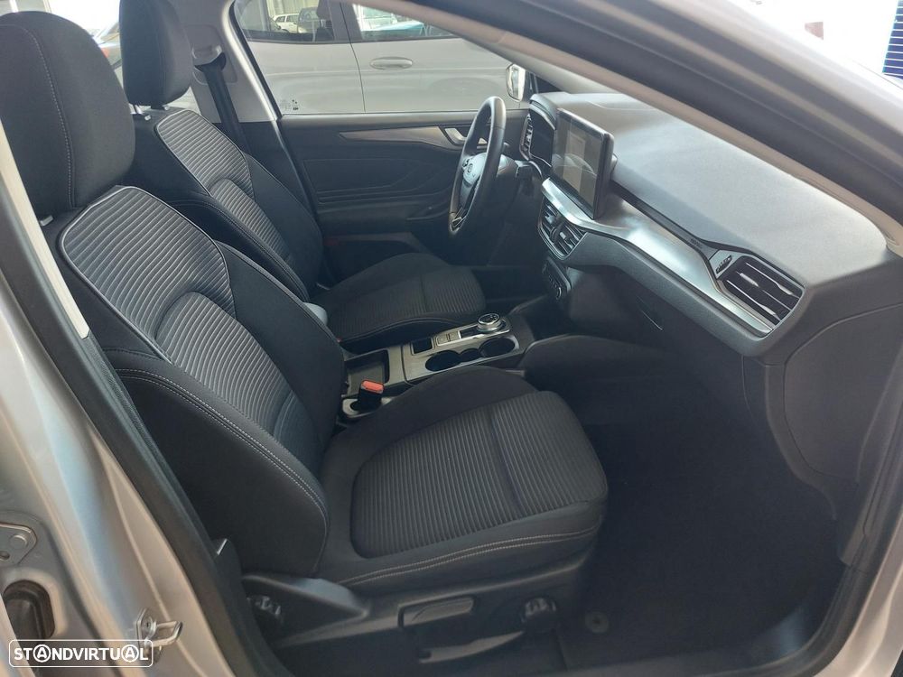 Ford Focus SW 1.5 EcoBlue S&S Aut. TITANIUM EDITION - 42