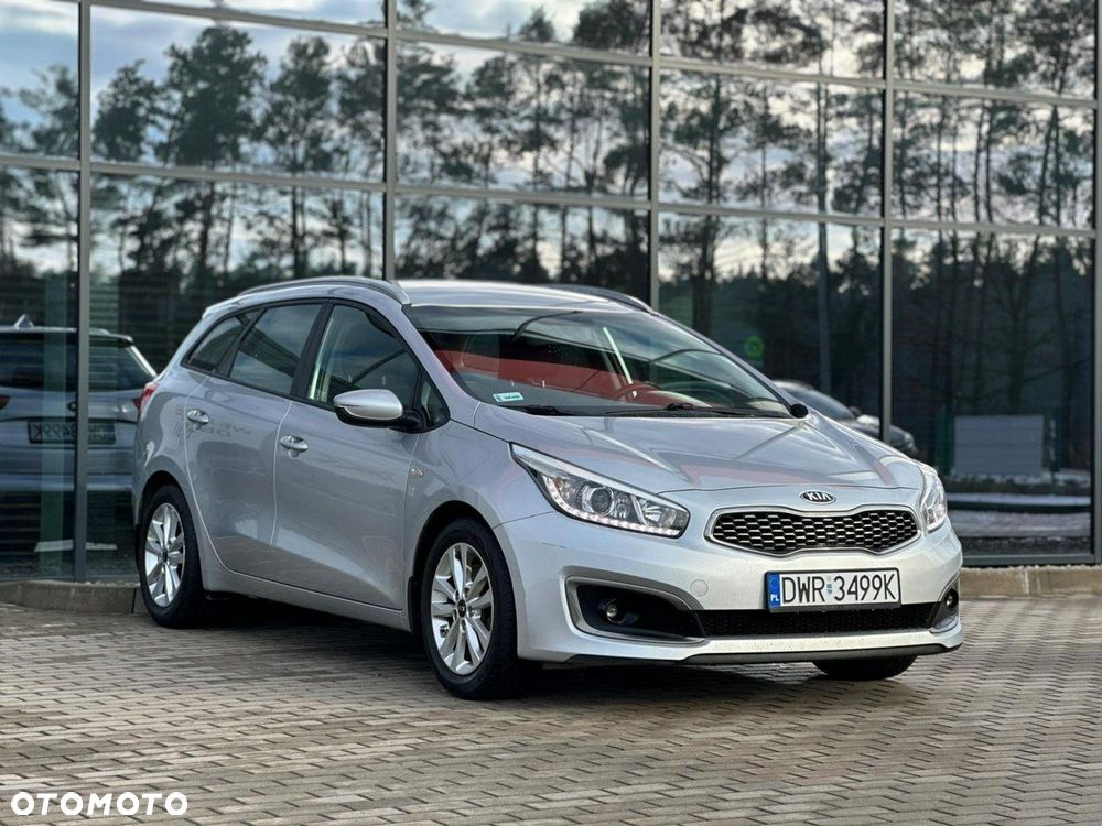Kia Ceed 1.6 CRDi L - 6