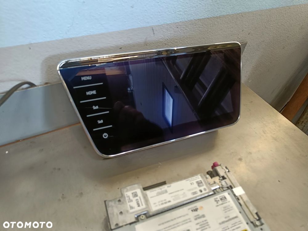 Radio Skoda Superb 3 III Wyświetlacz Jednostka Nawigacja 565035021C 3V0919606D - 3