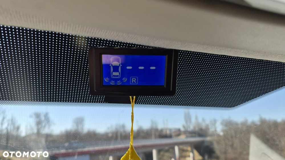 Ford Transit Courier - 16