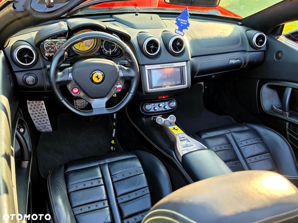 Ferrari California - 8