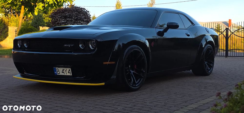 Dodge Challenger - 17
