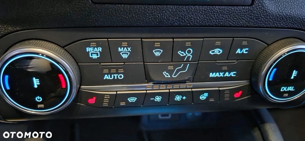 Ford Kuga 1.5 EcoBoost FWD ST-Line - 12