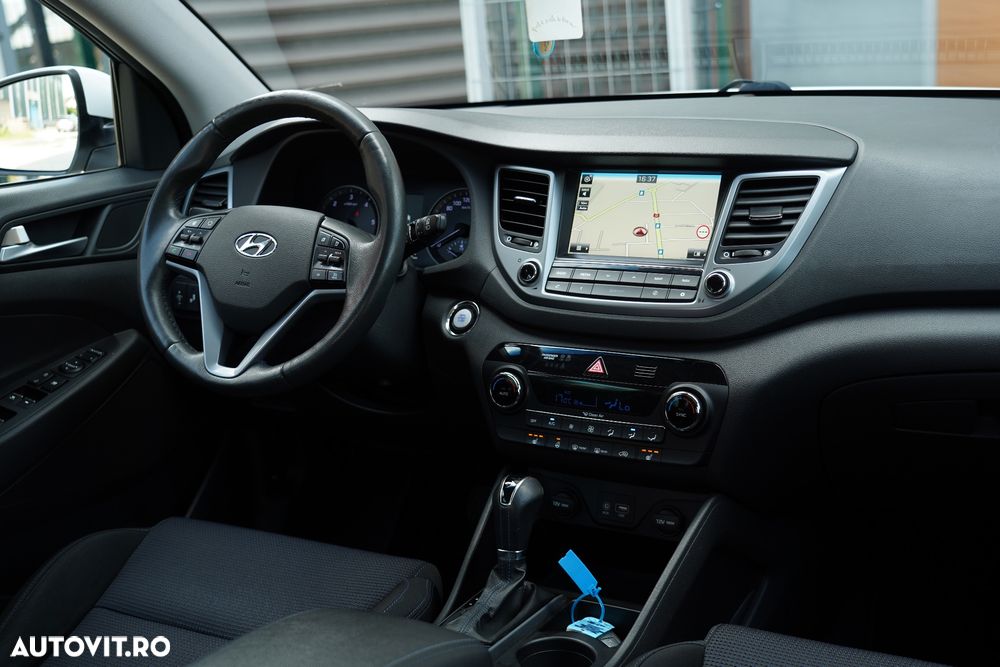 Hyundai Tucson 2.0 CRDI 4WD Automatik Premium - 12