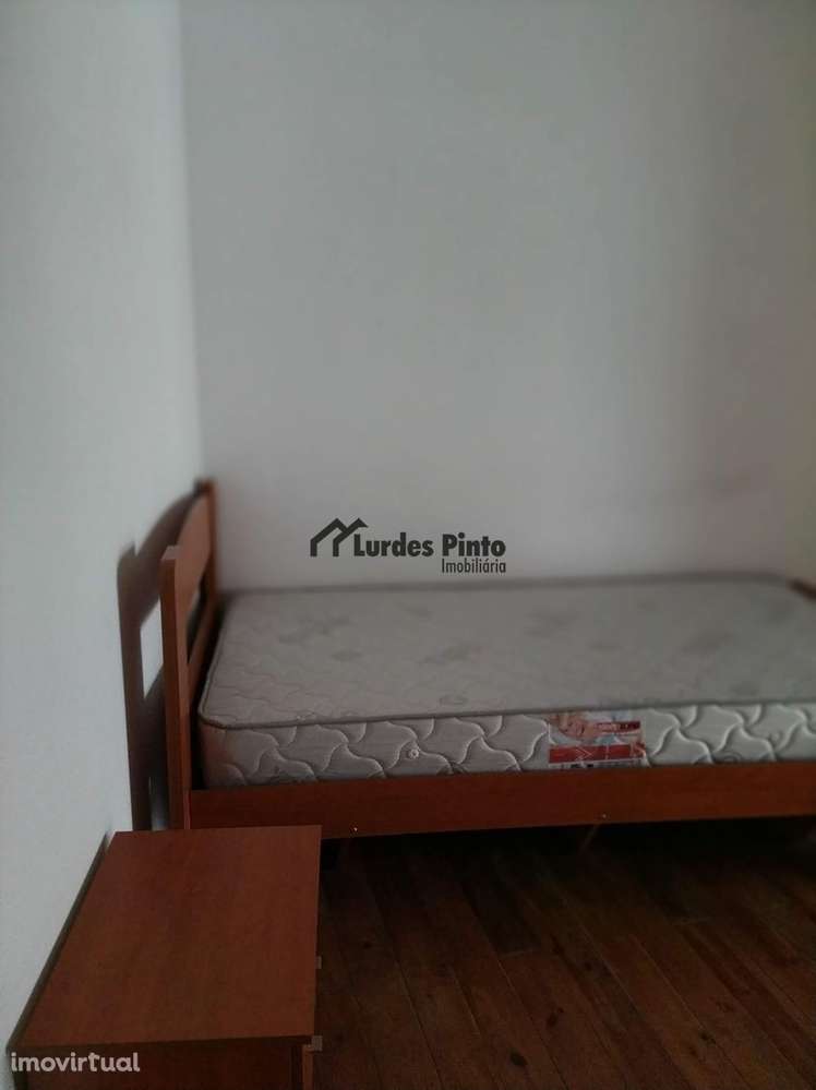 Dois Prédios com seis apartamentos em Castelo Branco - Grande imagem: 5/38