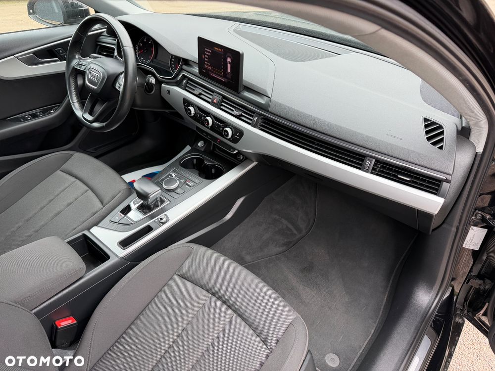 Audi A4 Avant - 22
