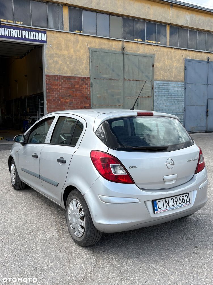 Opel Corsa 1.3 CDTI Essentia - 4