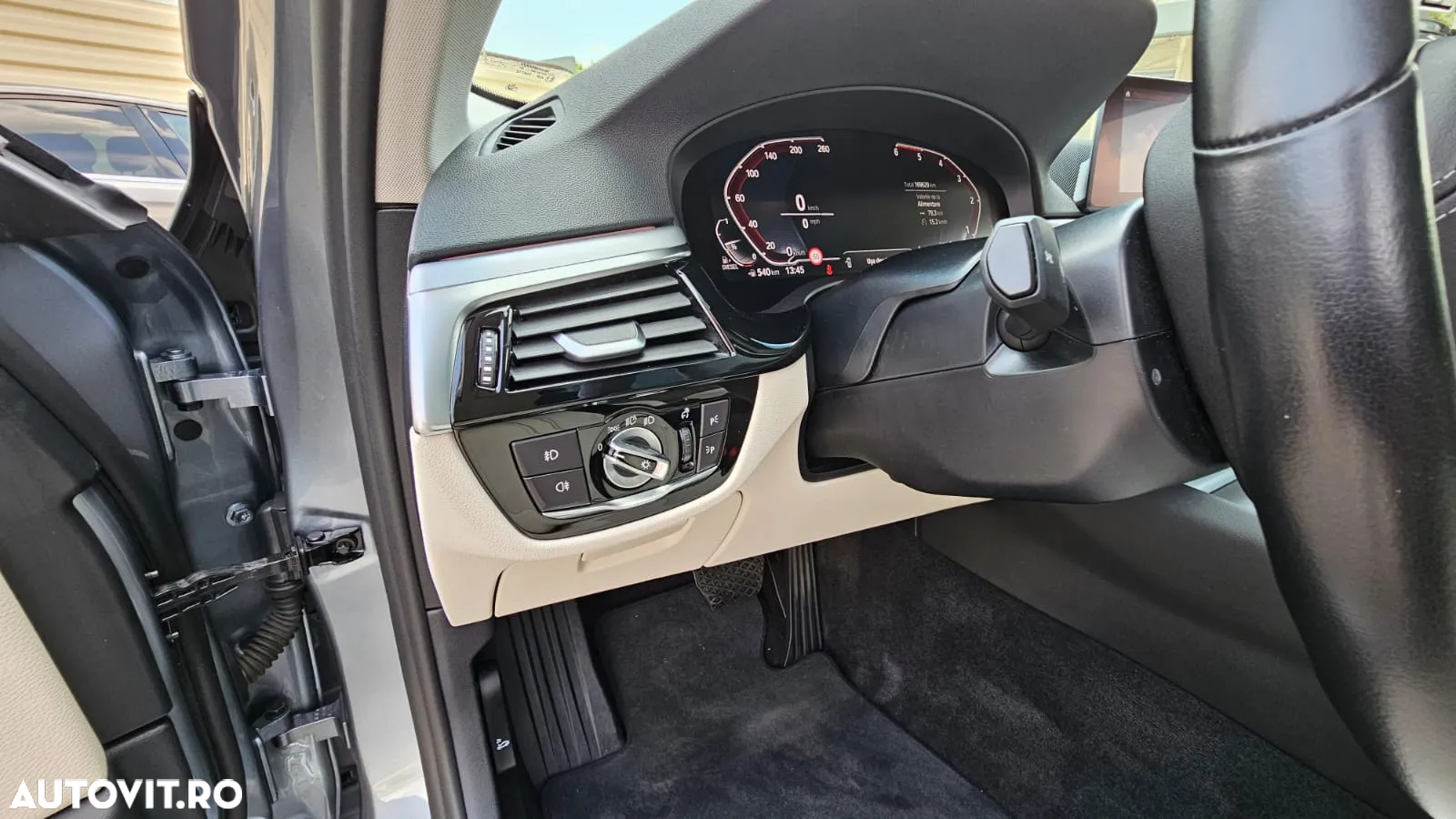 BMW Seria 5 520d AT MHEV - 24