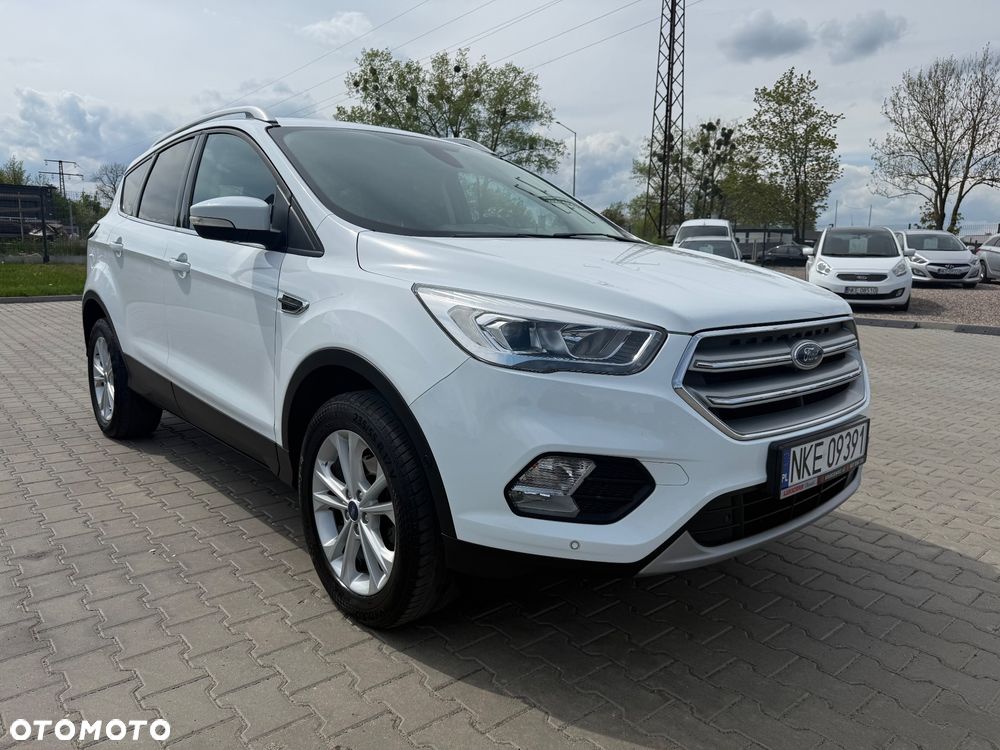 Ford Kuga 1.5 EcoBoost 2x4 Titanium - 16