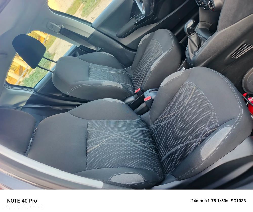 Peugeot 208 1.2 PureTech Active - 26