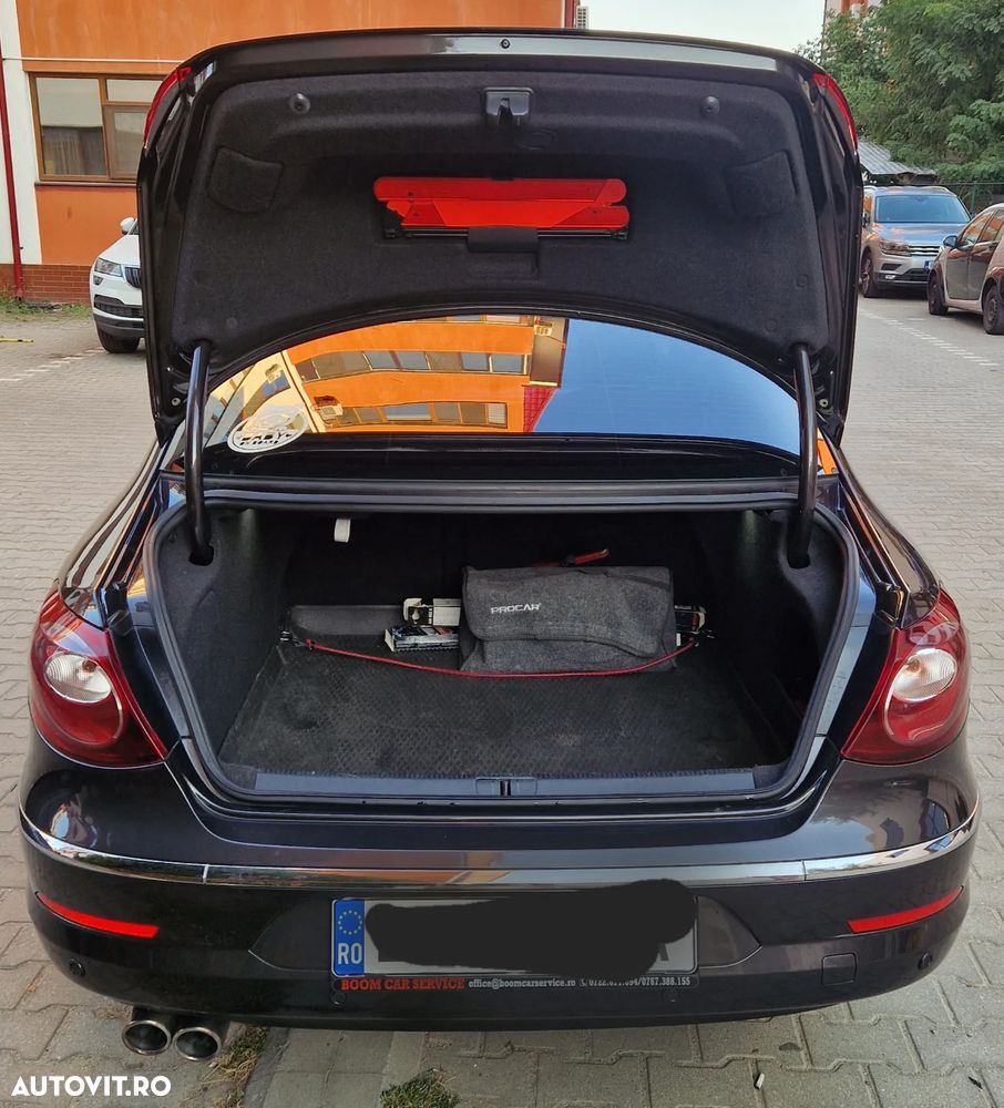 Volkswagen Passat CC - 12