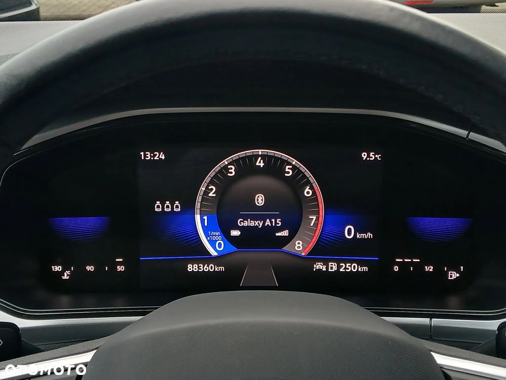 Volkswagen T-Roc 1.5 TSI Life - 15