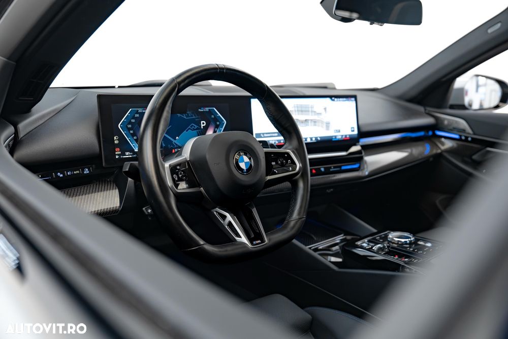 BMW Seria 5 520i AT MHEV - 26